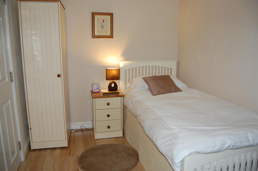 Canal View Bed And Breakfast Saxilby Номер фото