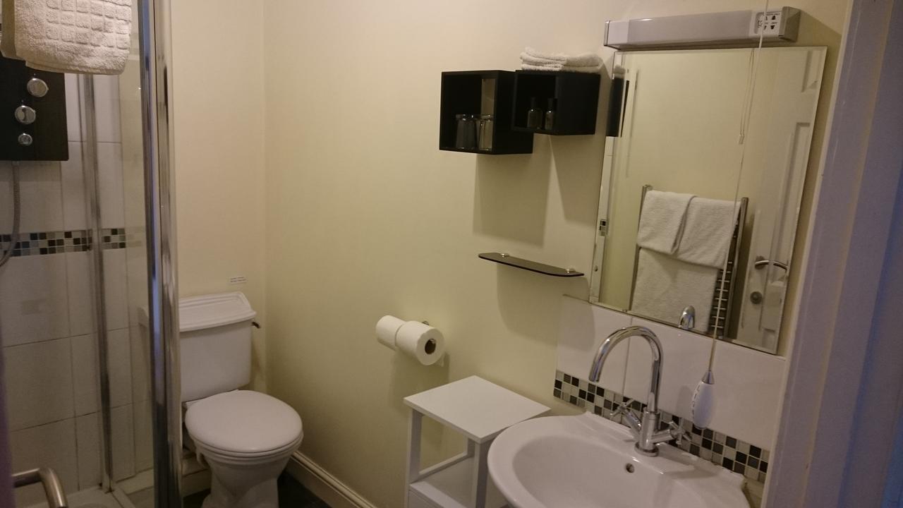 Canal View Bed And Breakfast Saxilby Екстер'єр фото