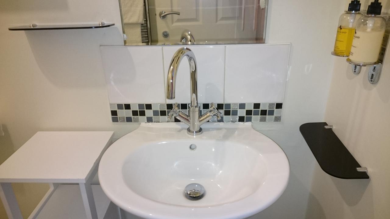 Canal View Bed And Breakfast Saxilby Екстер'єр фото